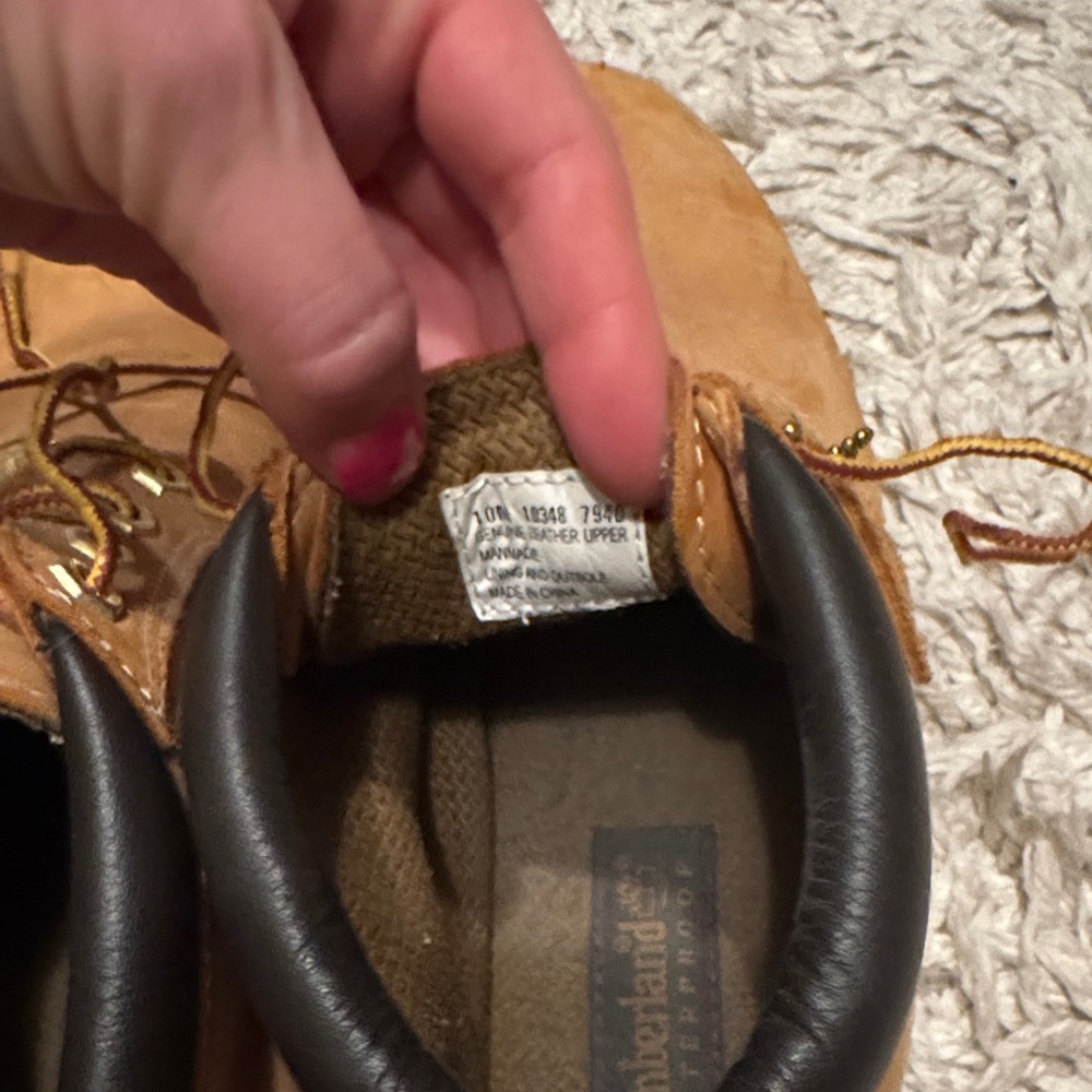 Timberland women’s 10 Tan Leather Boots - Picture 2 of 8